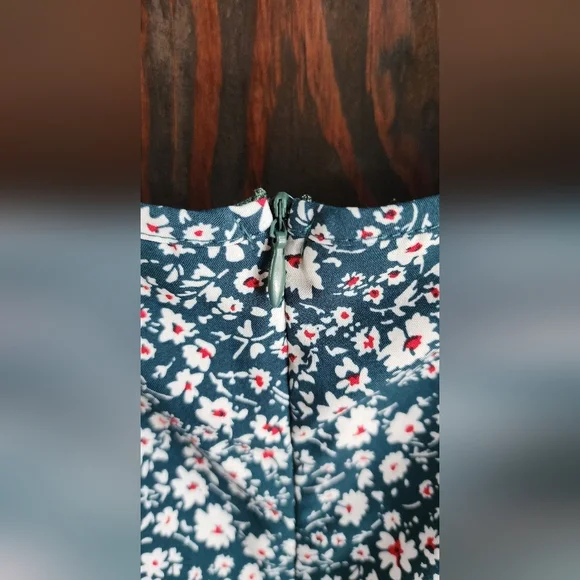 SHEIN Floral Spaghetti Strap Dress - Black and White - Picture 5 of 5